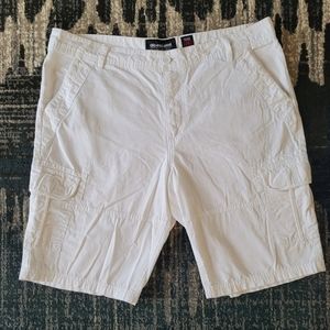 Echo unltd Sz. 38 Mens white cargo shorts